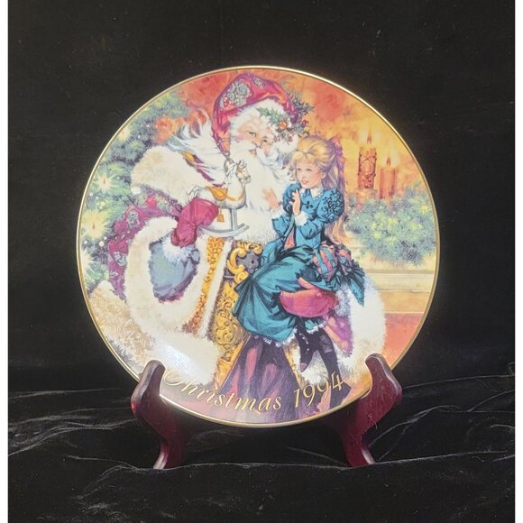 Vintage Avon Collector Plate "The Wonder of Christmas" - Picture 2 of 12